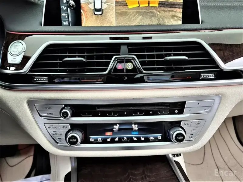 2016 BMW 7 серии с пробегом 123 900 км
