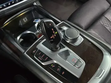 2016 BMW 7 серии с пробегом 110 833 км