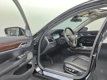 2016 BMW 7 серии с пробегом 102 150 км