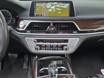 2016 BMW 7 серии с пробегом 102 150 км