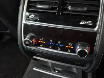 2016 BMW 7 серии с пробегом 110 833 км