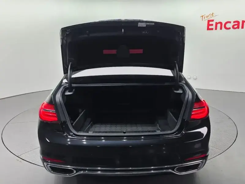 2016 BMW 7 серии с пробегом 102 150 км