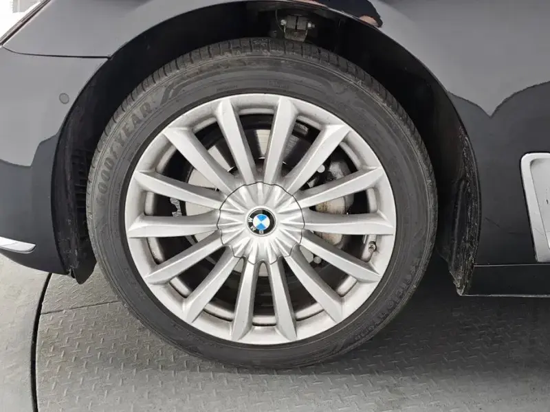 2016 BMW 7 серии с пробегом 138 640 км