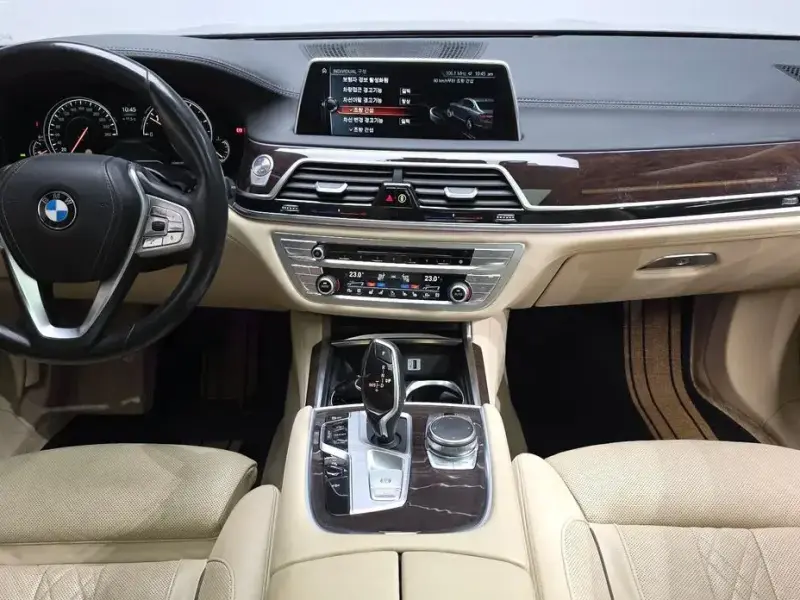2016 BMW 7 серии с пробегом 138 640 км