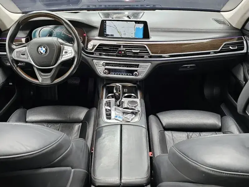 2015 BMW 7 серии с пробегом 109 234 км