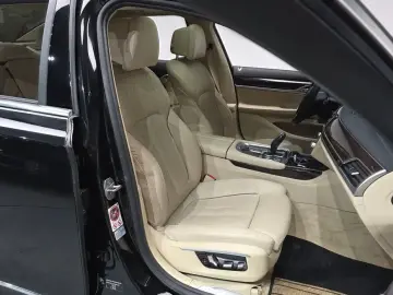 2016 BMW 7 серии с пробегом 138 640 км