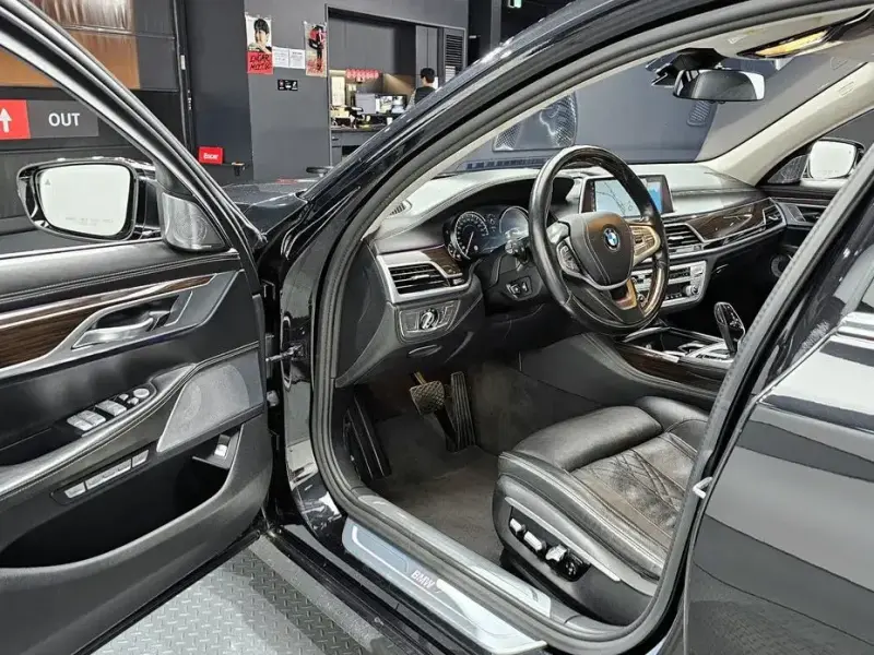 2015 BMW 7 серии с пробегом 109 234 км