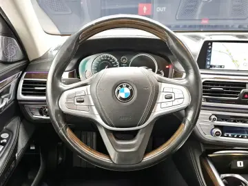 2015 BMW 7 серии с пробегом 109 234 км