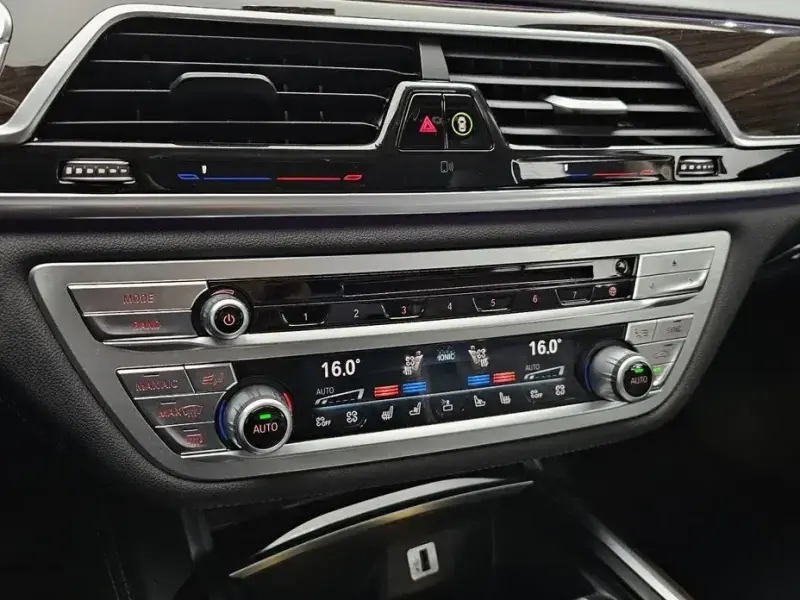 2015 BMW 7 серии с пробегом 109 234 км