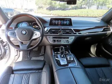 2016 BMW 7 серии с пробегом 119 895 км