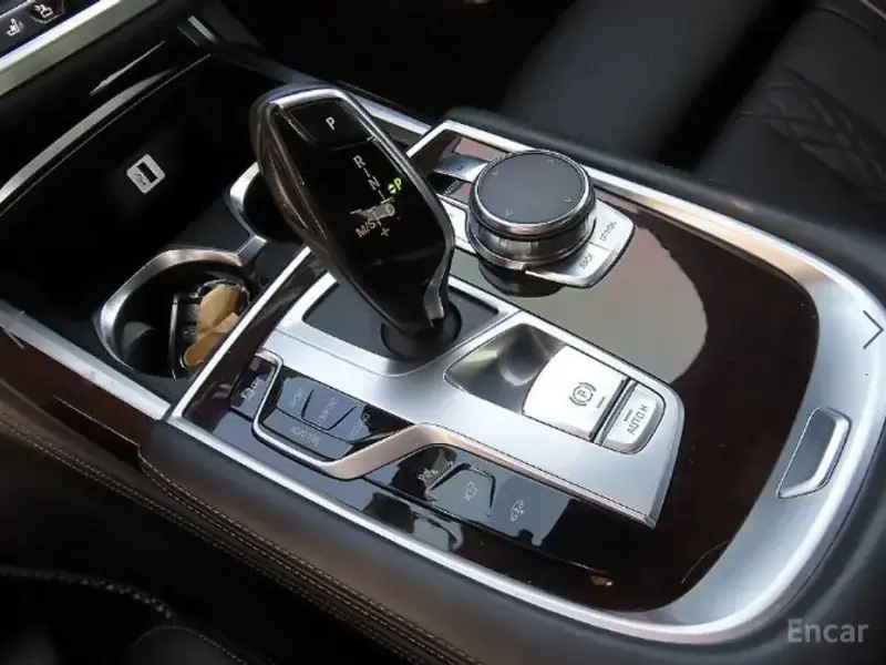 2016 BMW 7 серии с пробегом 119 895 км