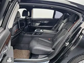 2016 BMW 7 серии с пробегом 108 576 км