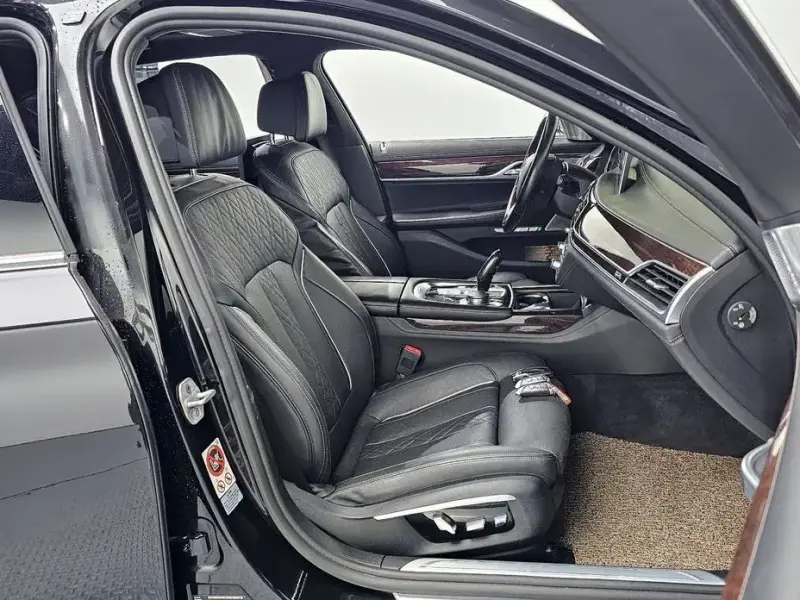 2016 BMW 7 серии с пробегом 108 576 км