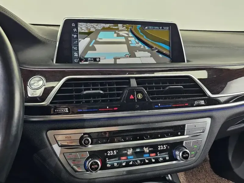 2016 BMW 7 серии с пробегом 108 576 км