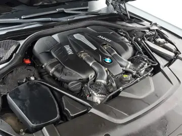 2015 BMW 7 серии с пробегом 92 628 км