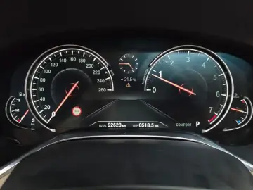 2015 BMW 7 серии с пробегом 92 628 км