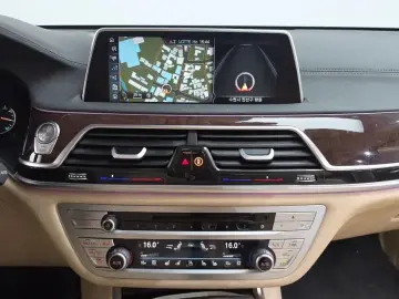 2015 BMW 7 серии с пробегом 92 628 км