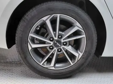 2022 Kia K3 с пробегом 75 124 км