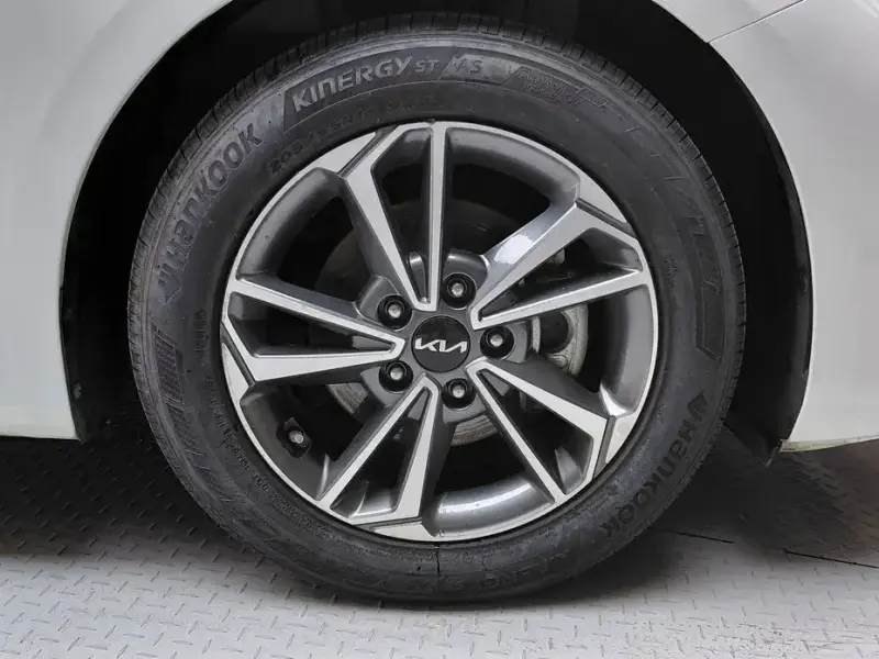 2022 Kia K3 с пробегом 75 124 км