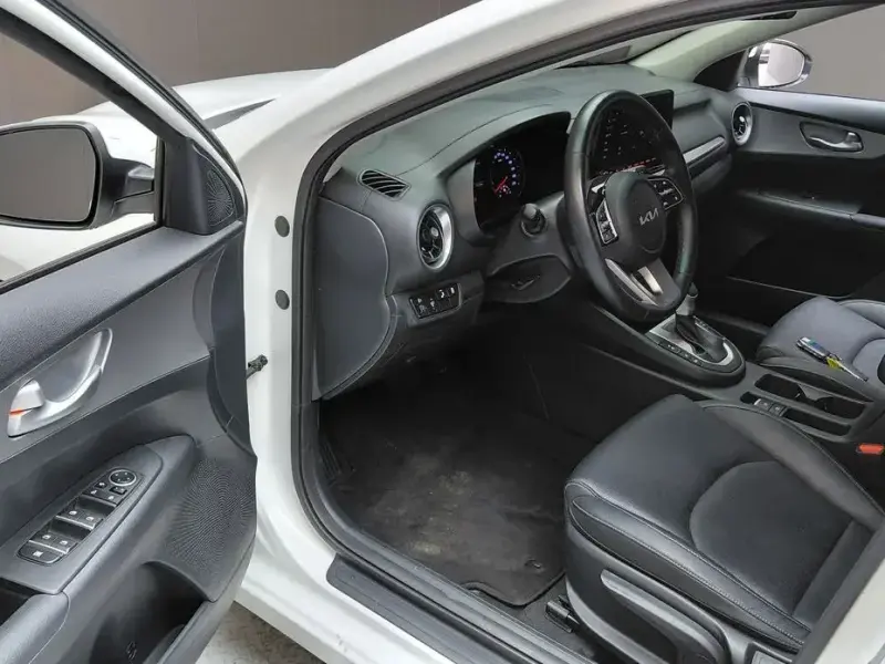 2022 Kia K3 с пробегом 75 124 км