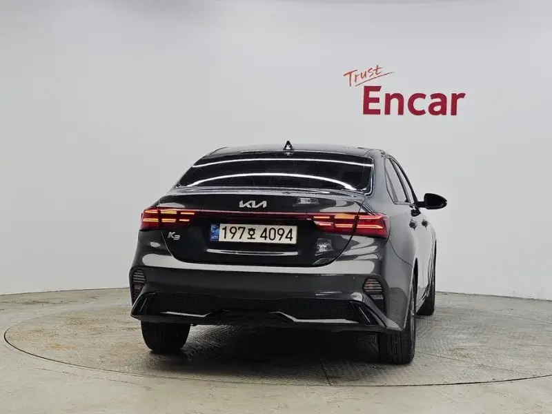 2022 Kia K3 с пробегом 105 937 км