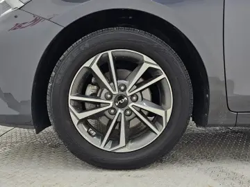 2022 Kia K3 с пробегом 105 937 км