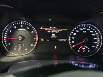 2022 Kia K3 с пробегом 105 937 км