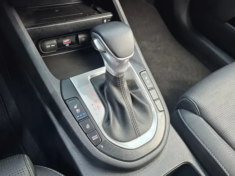 2022 Kia K3 с пробегом 105 937 км