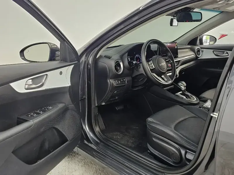2022 Kia K3 с пробегом 105 937 км