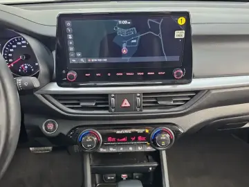 2022 Kia K3 с пробегом 105 937 км