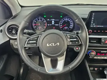 2022 Kia K3 с пробегом 105 937 км