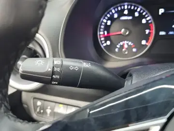 2022 Kia K3 с пробегом 105 937 км