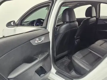 2022 Kia K3 с пробегом 91 872 км