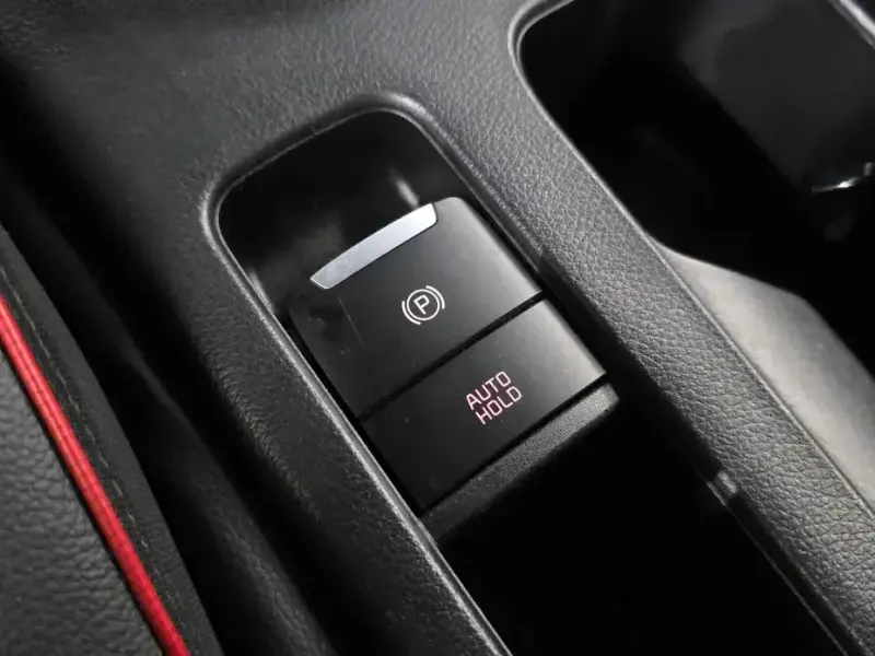2022 Kia K3 с пробегом 114 896 км