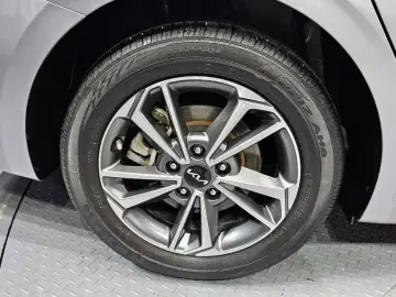 2021 Kia K3 с пробегом 46 038 км