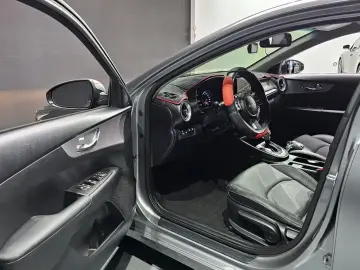 2021 Kia K3 с пробегом 46 038 км
