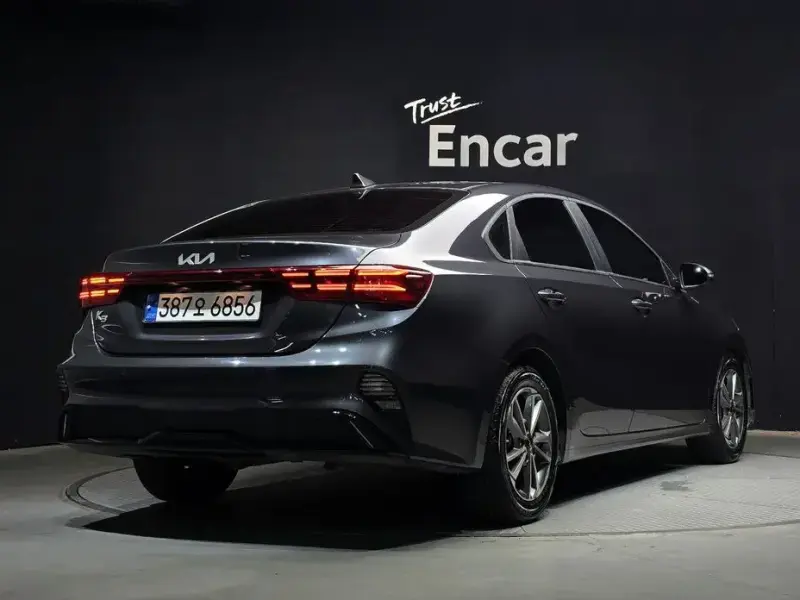 2022 Kia K3 с пробегом 72 916 км