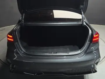 2022 Kia K3 с пробегом 72 916 км