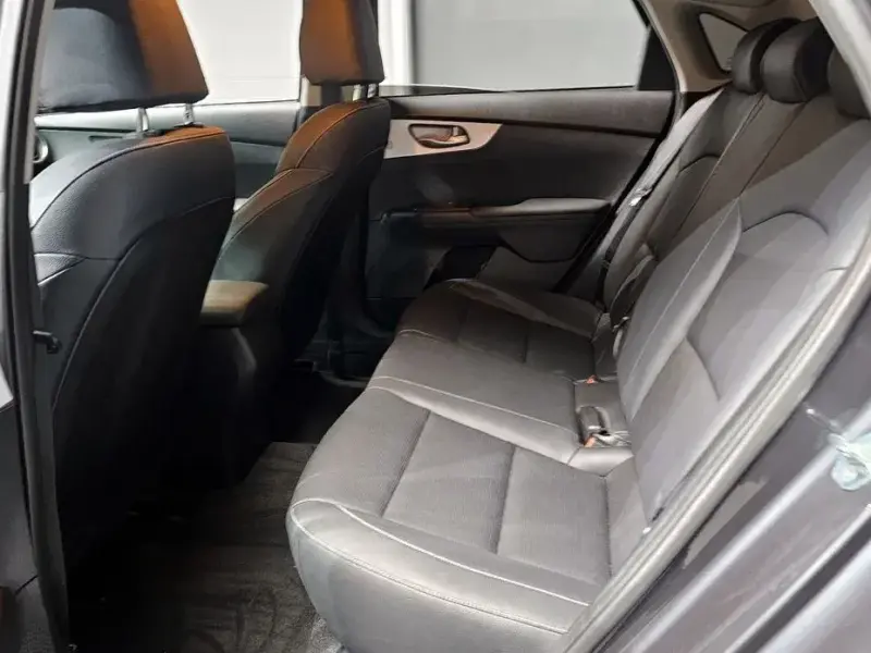 2022 Kia K3 с пробегом 72 916 км