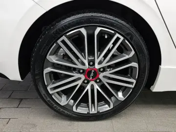 2022 Kia K3 с пробегом 62 903 км