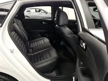2022 Kia K3 с пробегом 62 903 км