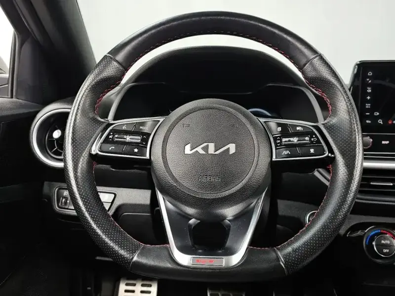 2022 Kia K3 с пробегом 62 903 км