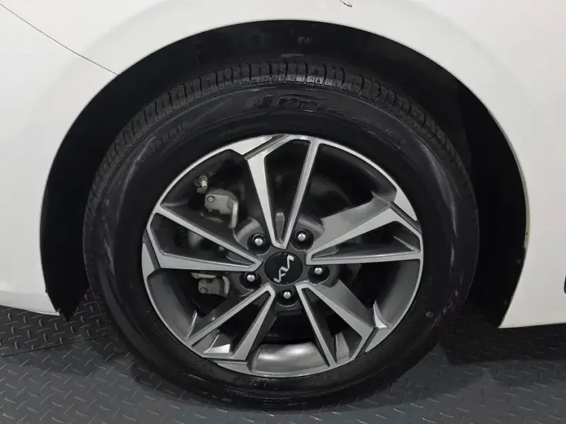 2021 Kia K3 с пробегом 115 594 км