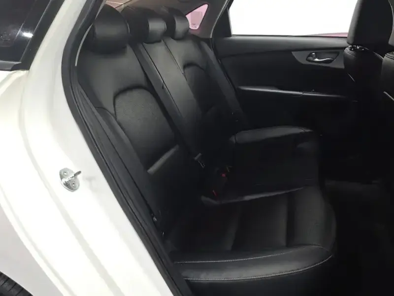 2021 Kia K3 с пробегом 115 594 км