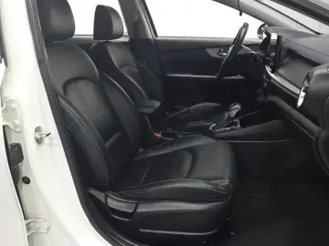 2021 Kia K3 с пробегом 115 594 км