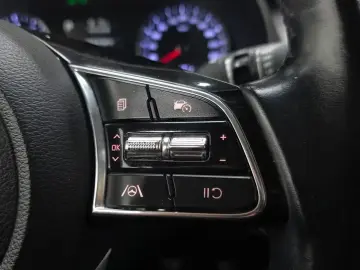 2021 Kia K3 с пробегом 115 594 км