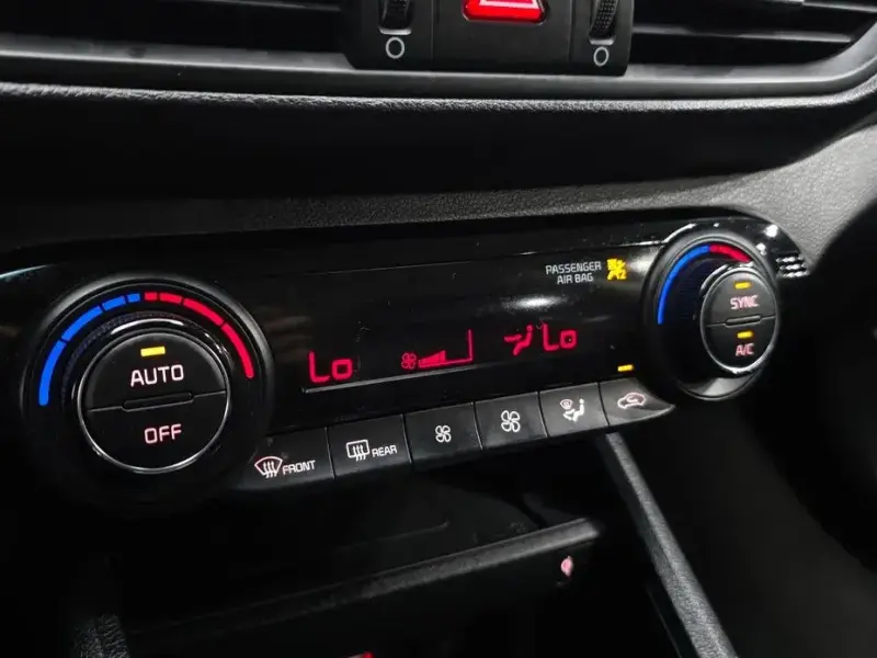 2021 Kia K3 с пробегом 115 594 км