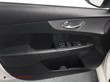 2021 Kia K3 с пробегом 115 594 км