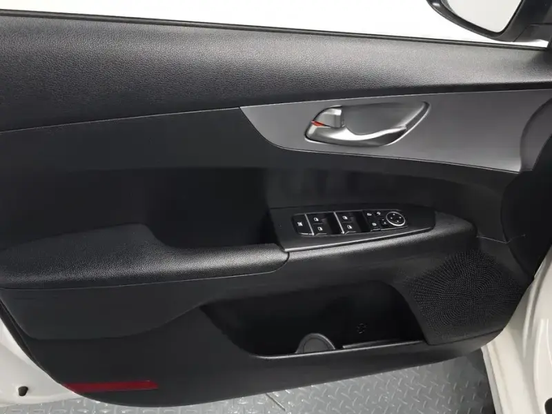 2021 Kia K3 с пробегом 115 594 км