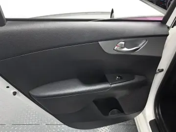 2021 Kia K3 с пробегом 115 594 км